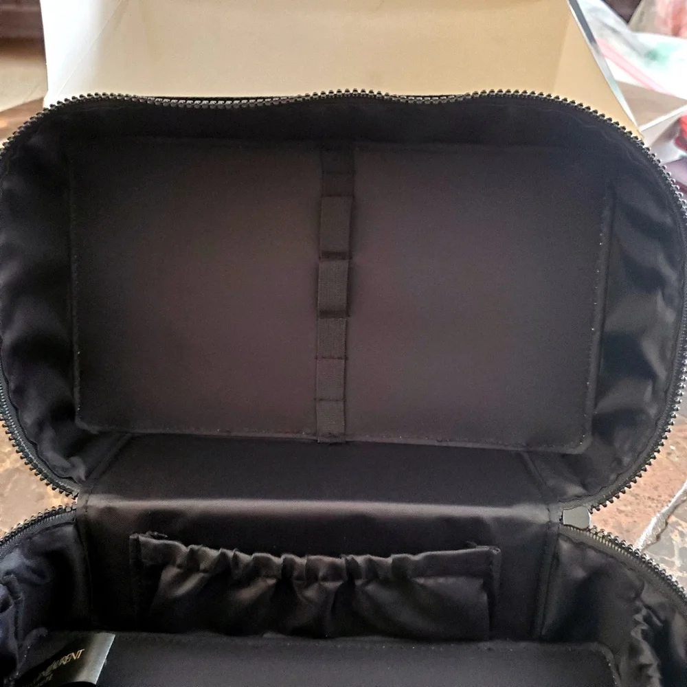 Ysl Yves Saint Laurent premium zipper vanity makeup case black noir New in box